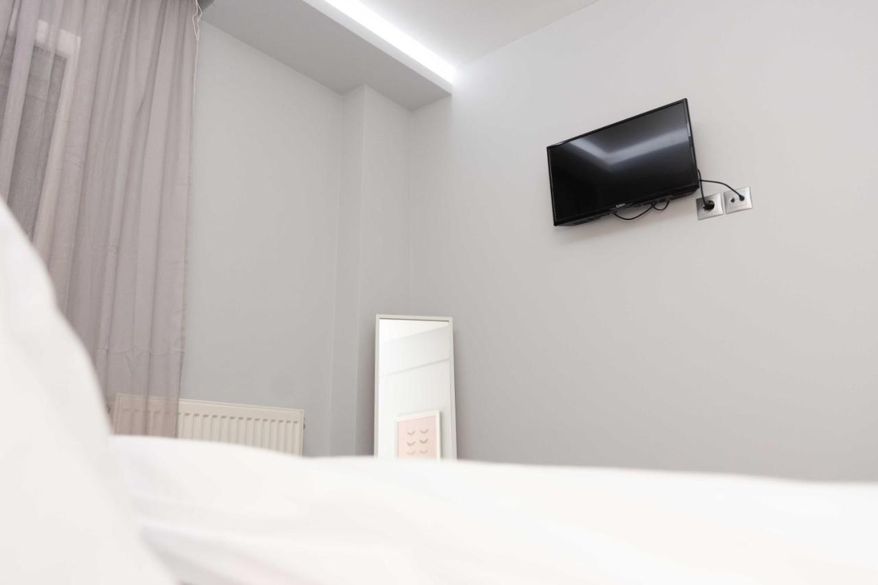 Luxury In Centre Apartment